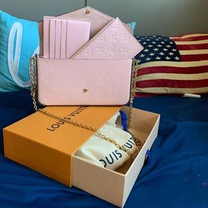 💯%Authentic LV Pochette Felicie